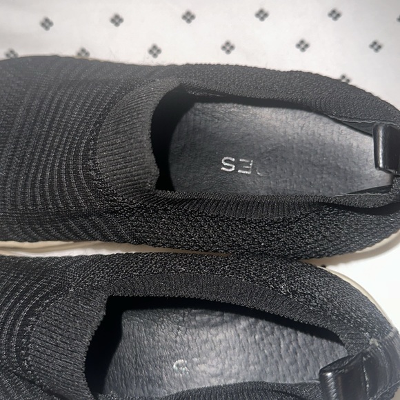 Comfortable shoes - Picture 2 of 5